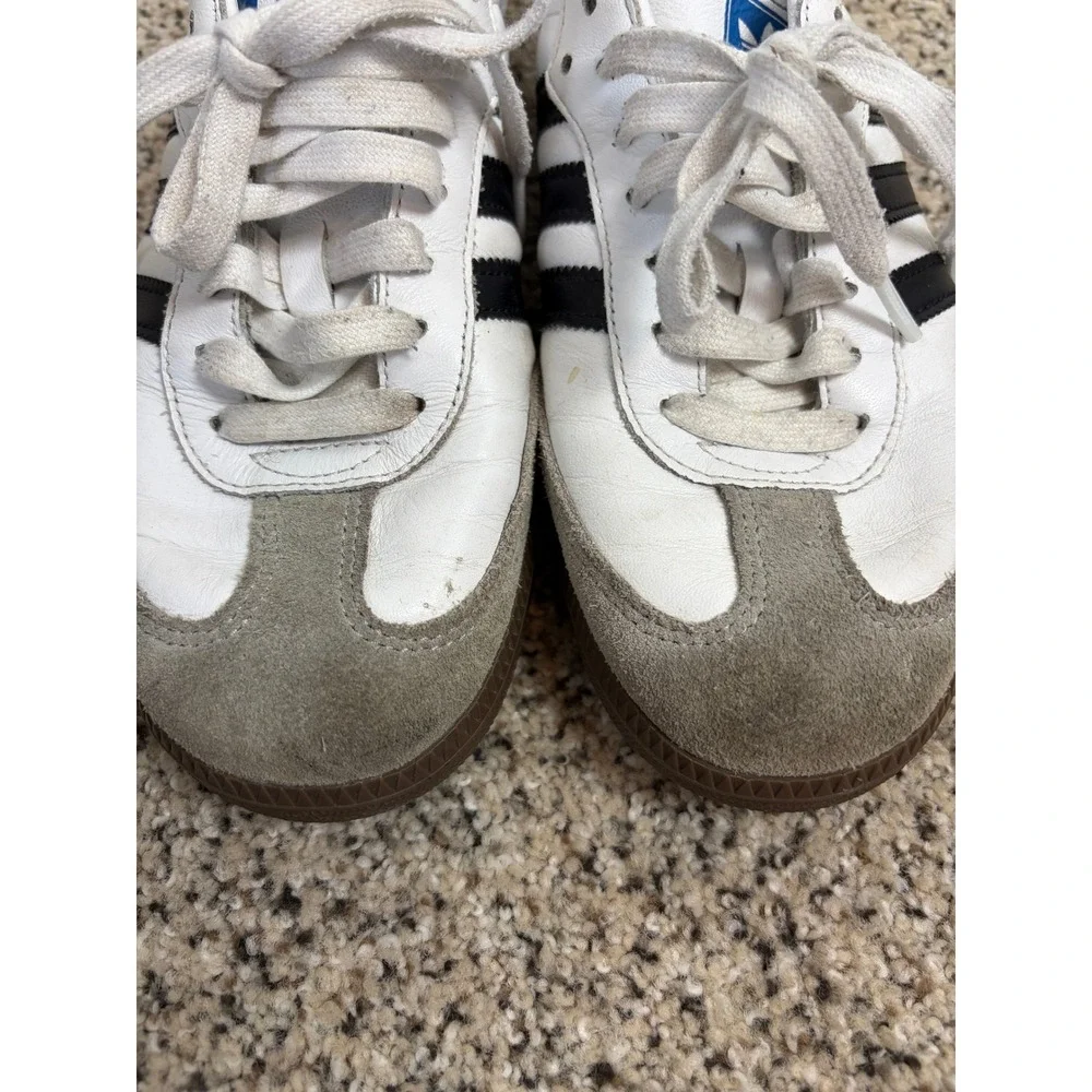 Adidas Samba OG Classic Low Top Sneakers Mens 9 Gum Sole White Black B75806